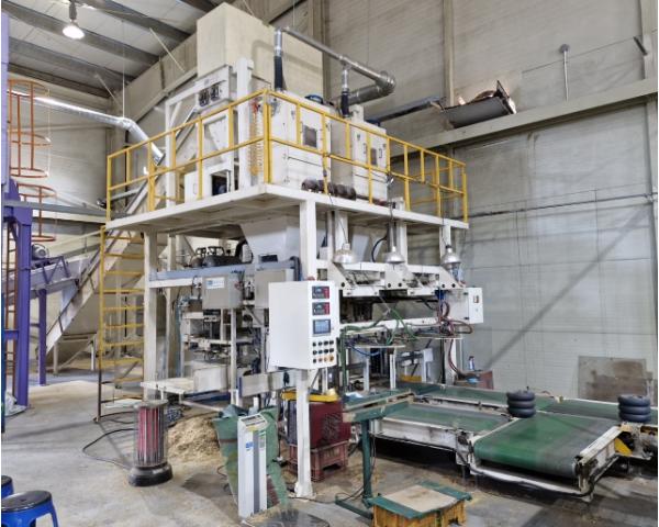 구미시, TMF 사료값 15% 인하 성과…한우 한 마리당 최대 65만원 절감