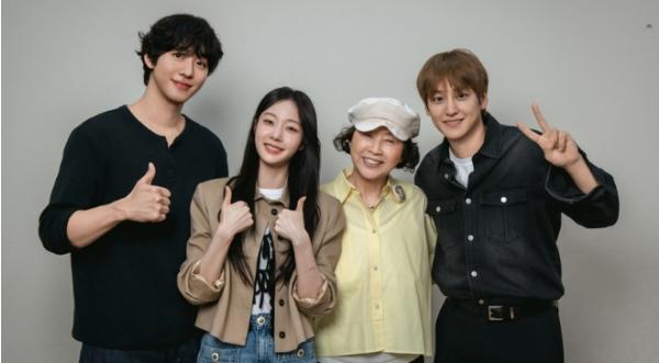 [SBS 오늘도 매진했습니다] 안효섭-채원빈-김범-고두심, 설렘 직배송 제철 로맨스 시작 알리는 대본리딩 현장 공개! 