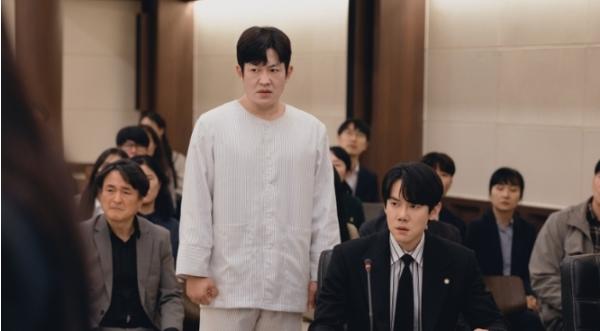 [SBS 신이랑 법률사무소] 개업 D-3 유연석, 개업 첫날부터 ‘귀신 의뢰인’ 허성태 등장, 일상 붕괴 현장 포착!