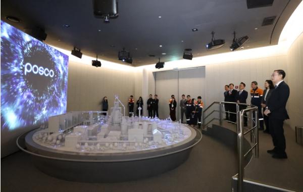 관세청장, 해외 덤핑 공세에 ‘케이(K)-철강’ 최전선 사수 ··· 포항제철소 현장 방문