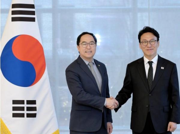 김민석 국무총리, 앤디 김(Andy Kim) 상원의원 면담 및 지상사·공공기관 간담회