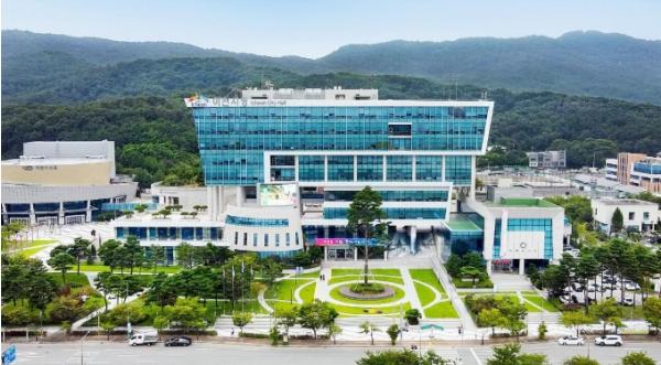 지역의사제 시행으로 의대 진학 확대, 이천 학생도 기회 잡는다