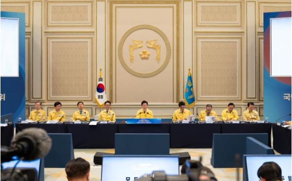 이재명 대통령 '국방은 우리 스스로 완벽하게 최종적으로 책임져야'