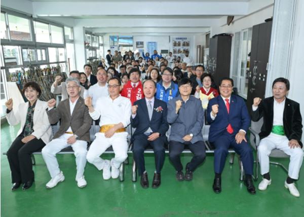 거제시, 금무정 제23대·24대 사두 이·취임식 개최