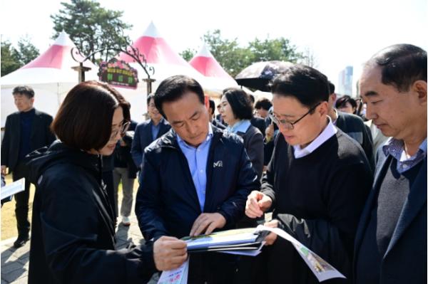 논산딸기축제 준비상황 점검..“완성도 높은 축제”강조