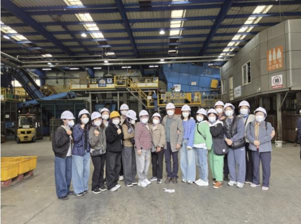 시흥시 목감동 통장협의회, 환경미화타운·도시정보통합센터 현장견학 실시