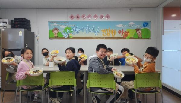 부산서구 포케와 스트레칭으로 건강한 아침을 만들어요!