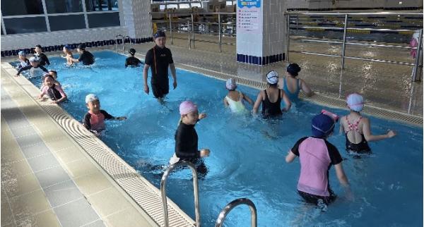성주교육지원청, 초등학생 생존 수영교육 실시